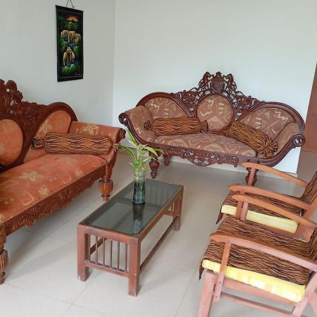 Larn'S Villa Hotel & Apartment Wadduwa Ngoại thất bức ảnh