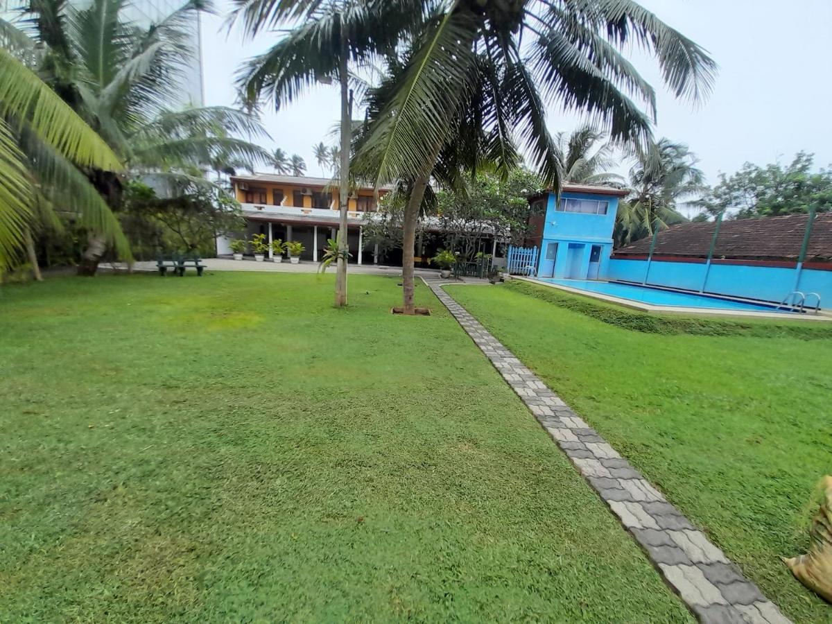 Larn'S Villa Hotel & Apartment Wadduwa Ngoại thất bức ảnh