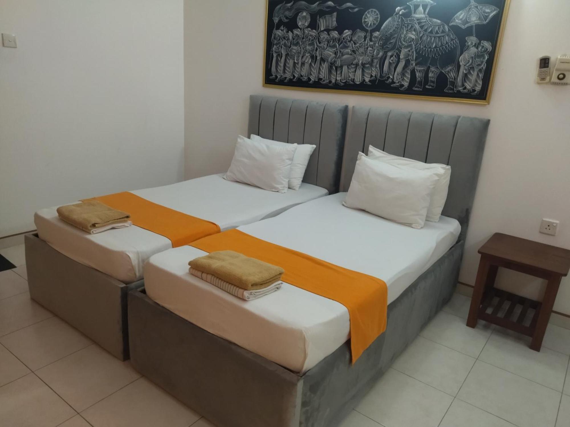 Larn'S Villa Hotel & Apartment Wadduwa Ngoại thất bức ảnh