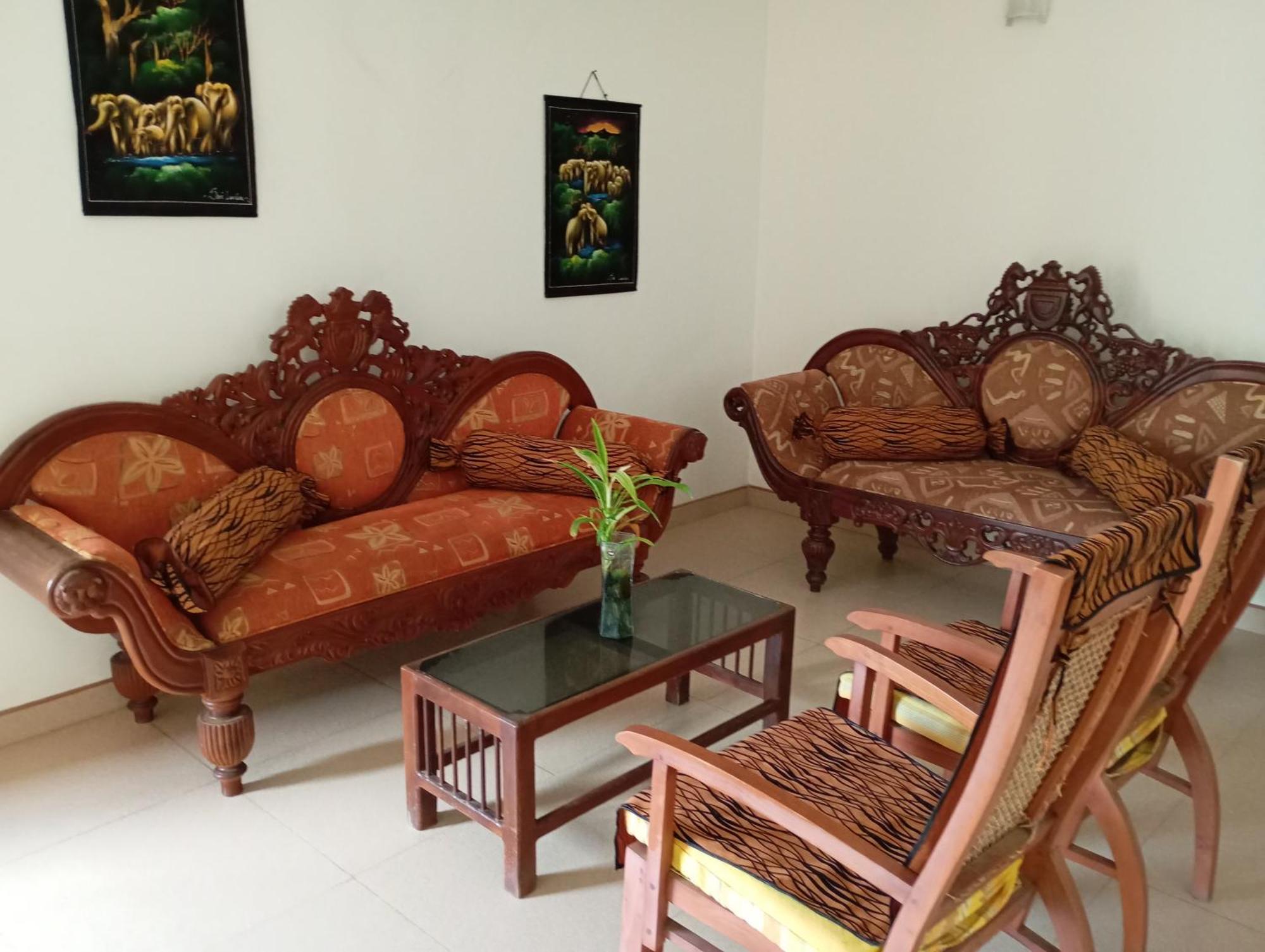Larn'S Villa Hotel & Apartment Wadduwa Ngoại thất bức ảnh