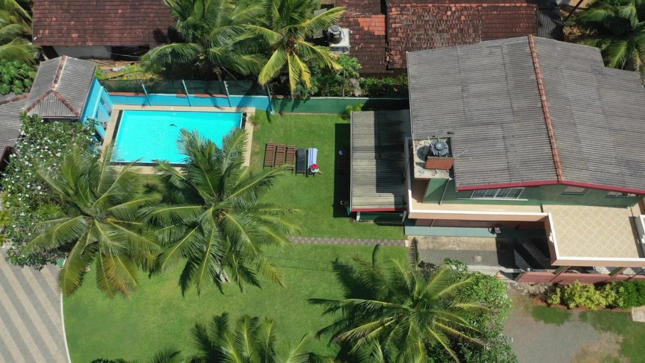 Larn'S Villa Hotel & Apartment Wadduwa Ngoại thất bức ảnh